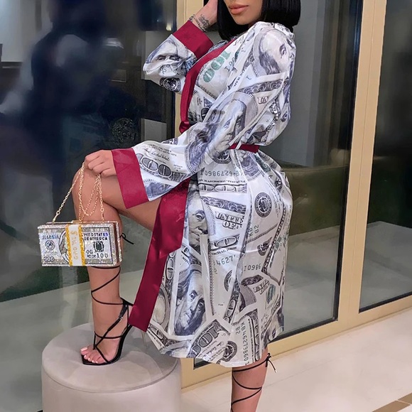 Money Robe Silk - Picture 2 of 2